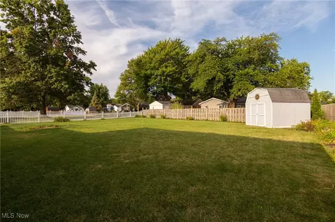 2490 Struhar Dr, Rocky River, OH 44116 photo 6