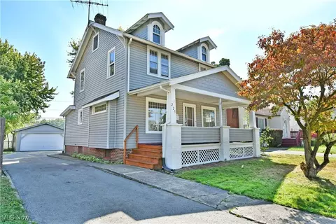 225 Belvedere Ave SE, Warren, OH 44483
