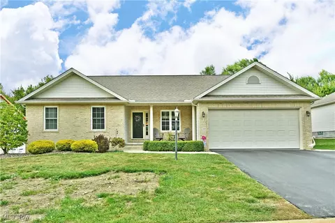 2291 Saddlebrook Dr, Cortland, OH 44410