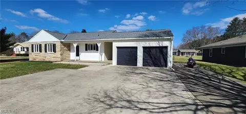1987 Newark Rd, Zanesville, OH 43701