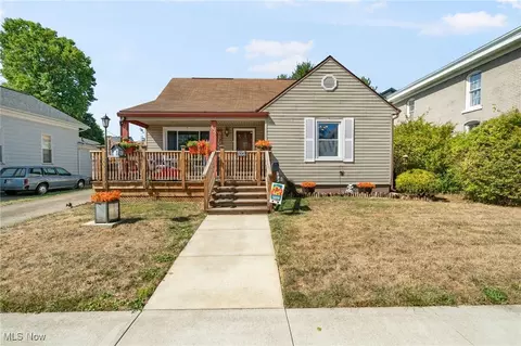 432 2nd St NW, New Philadelphia, OH 44663