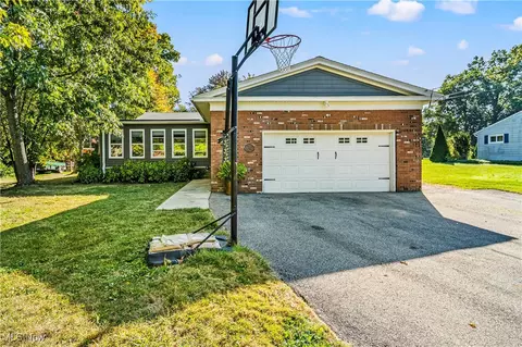 11831 Summers Rd, Chesterland, OH 44026