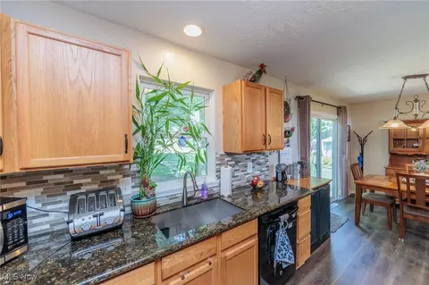 36369 Stevens Blvd, Willoughby, OH 44094 photo 23