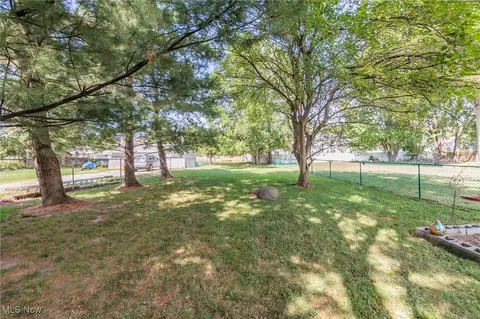 36369 Stevens Blvd, Willoughby, OH 44094 photo 8