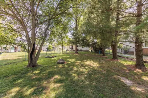 36369 Stevens Blvd, Willoughby, OH 44094 photo 10
