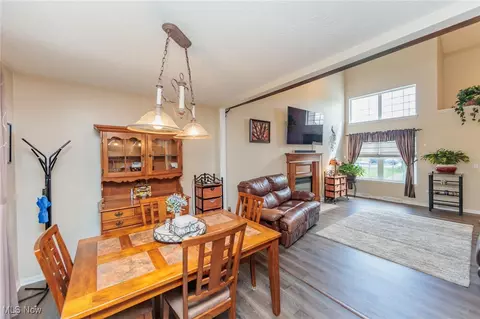 36369 Stevens Blvd, Willoughby, OH 44094 photo 17