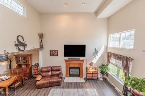 36369 Stevens Blvd, Willoughby, OH 44094 photo 32
