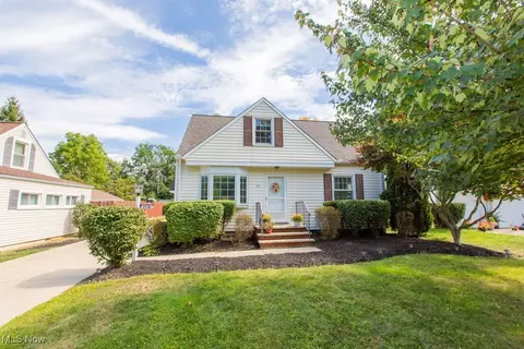 4791 Willoughcroft Rd, Willoughby, OH 44094