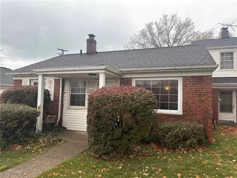 211 E 235th St, Euclid, OH 44123
