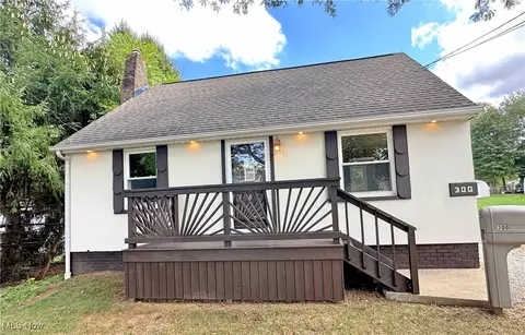 300 Wrexham Ave SW, Massillon, OH 44646