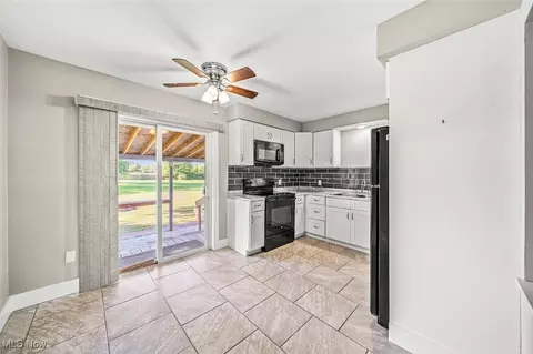 Kitchen - 922 Garrison Rd, Ashtabula, OH 44004 photo 2 of 2