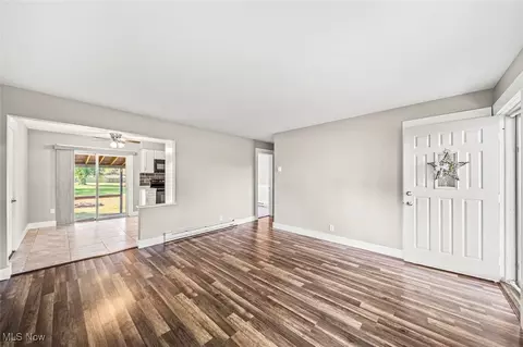 Living - 922 Garrison Rd, Ashtabula, OH 44004 photo 1 of 4