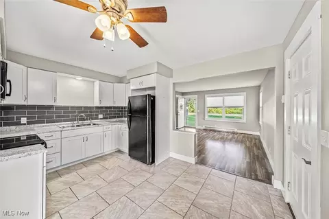 Kitchen - 922 Garrison Rd, Ashtabula, OH 44004 photo 1 of 2