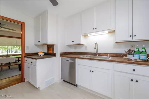 6225 Richmond Rd, Solon, OH 44139 photo 10