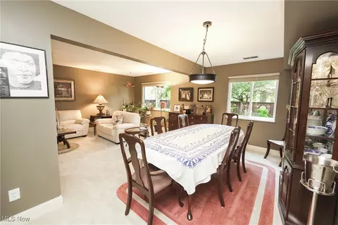 Dining - 655 Hampton Ridge Dr, Akron, OH 44313 photo 2 of 3