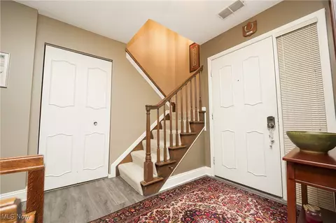 Entry Way - 655 Hampton Ridge Dr, Akron, OH 44313 photo 1 of 1