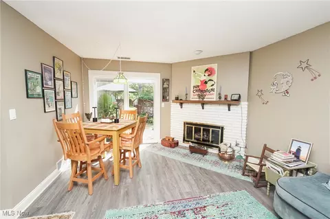 Dining - 655 Hampton Ridge Dr, Akron, OH 44313 photo 3 of 3