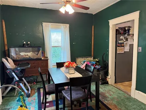 Dining - 15 E 8th St, Ashland, OH 44805 photo 2 of 2