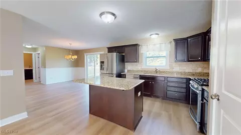 Entry Way - 3729 Kalie Ave, Rootstown, OH 44272 photo 1 of 4
