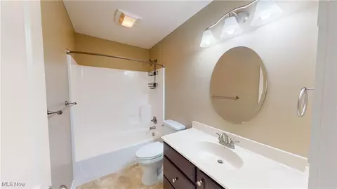 Bath - 3729 Kalie Ave, Rootstown, OH 44272 photo 5 of 5