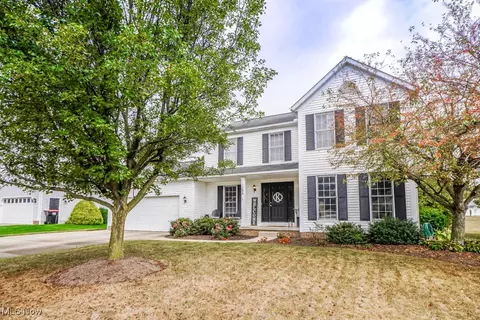 11286 Grand Valley Dr NW, Uniontown, OH 44685