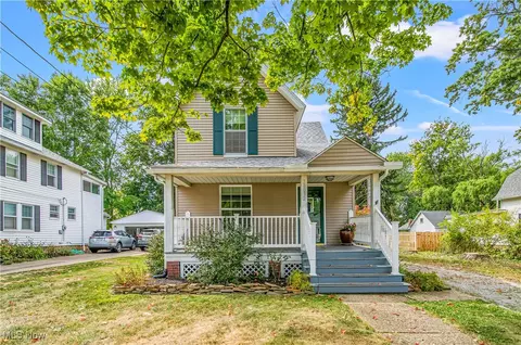 38032 Barber Ave, Willoughby, OH 44094