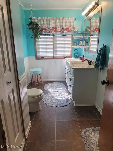 Bath - 212 Taylor Blvd, Lagrange, OH 44050 photo 3 of 5