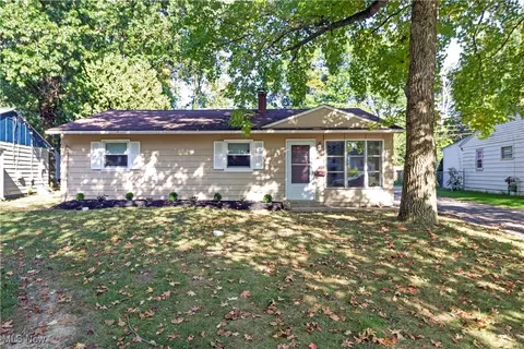 203 Erieview Blvd, Sheffield, OH 44054