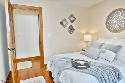 Bedroom - 5551 Walnut Grove Cir, Struthers, OH 44471 photo 7 of 7