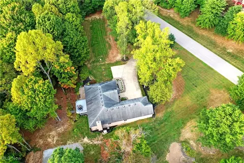 View/Area - 5551 Walnut Grove Cir, Struthers, OH 44471 photo 2 of 2