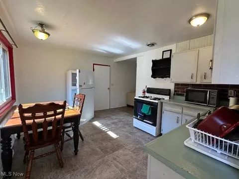 3216 S Ridge Rd W, Ashtabula, OH 44004 photo 8