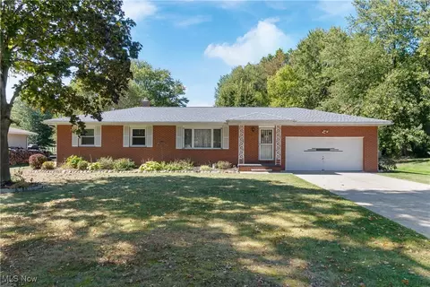 4166 Mansfield Ave, Akron, OH 44319