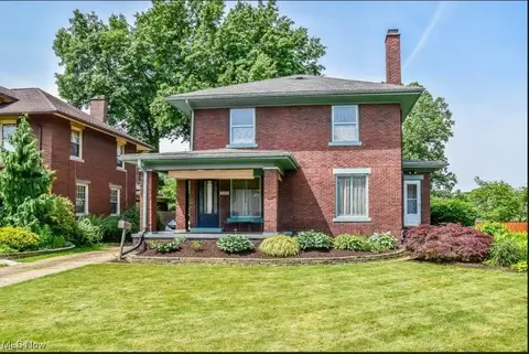1549 Fulton Rd NW, Canton, OH 44703