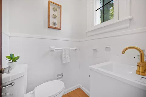 356 Denison Ave, Elyria, OH 44035 photo 8