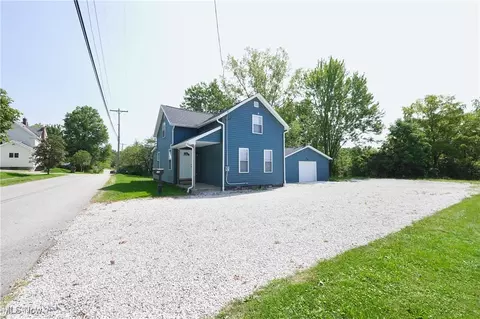 160 E Harris Ave, Ravenna, OH 44266
