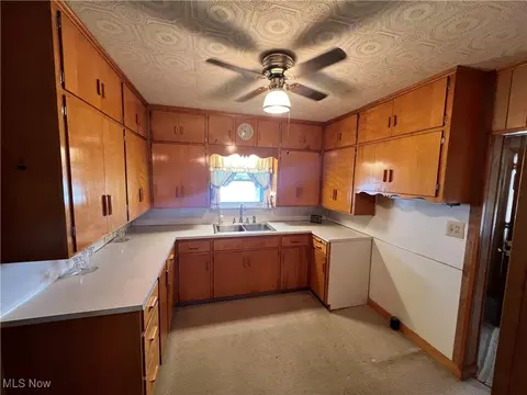 Kitchen - 321 E 10th St, Dover, OH 44622 photo 2 of 2