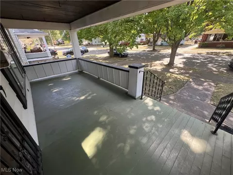Exterior - 321 E 10th St, Dover, OH 44622 photo 3 of 14