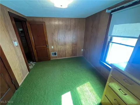 Bedroom - 321 E 10th St, Dover, OH 44622 photo 7 of 10