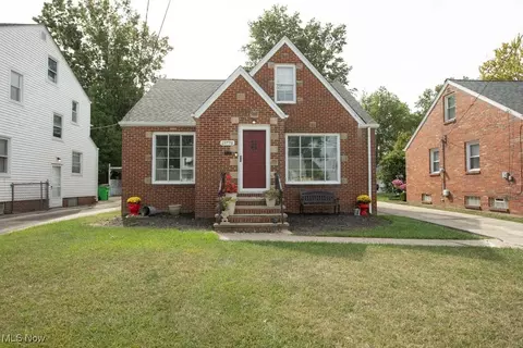 21770 Ivan Ave, Euclid, OH 44123