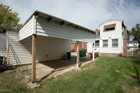 21770 Ivan Ave, Euclid, OH 44123 photo 27