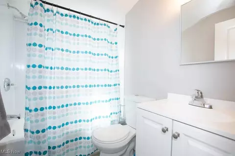 21770 Ivan Ave, Euclid, OH 44123 photo 14