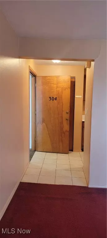 5378 Lee #304, Maple Heights, OH 44137