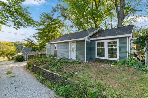 607 Fig Dr, Akron, OH 44319