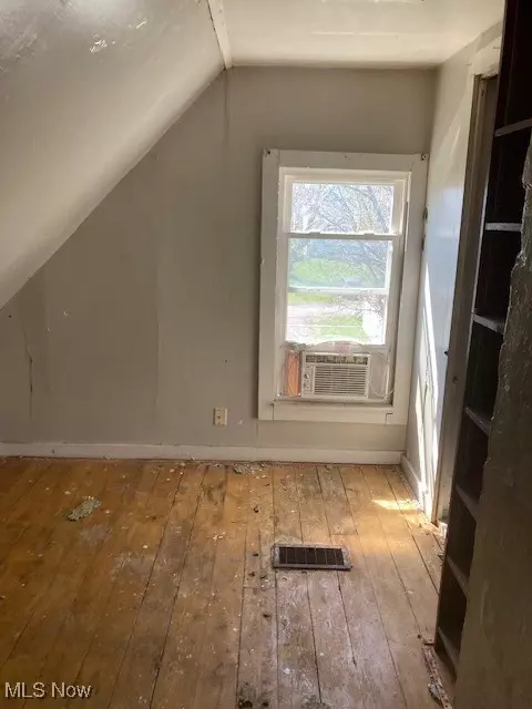 352 11th St, Elyria, OH 44035 photo 11
