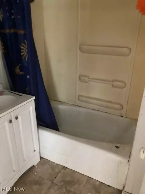 352 11th St, Elyria, OH 44035 photo 8