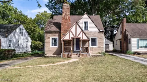 3425 Risher Rd, Youngstown, OH 44511