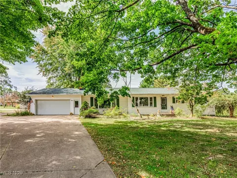 972 N Smyser Rd, Wooster, OH 44691