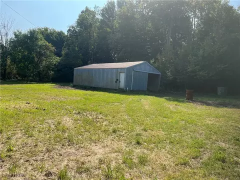 5024 Hildom Rd, Kingsville, OH 44048