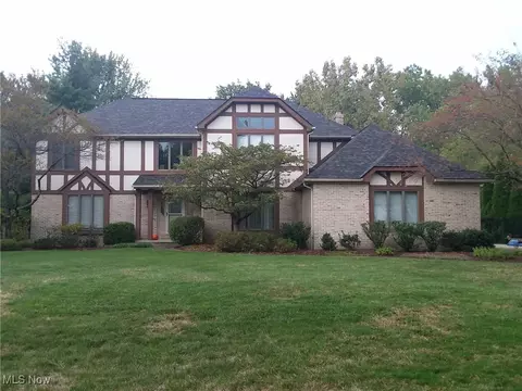 25028 Tricia Dr, Westlake, OH 44145