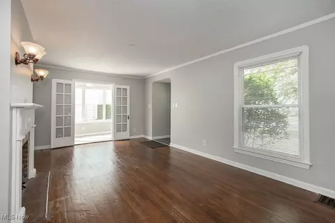 Living - 761 E 250th St, Euclid, OH 44132 photo 2 of 2